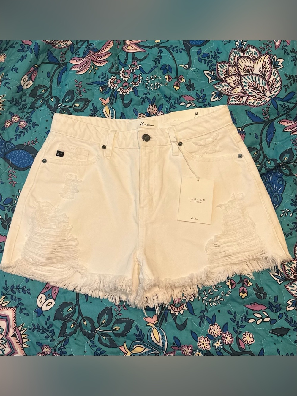 NWT KanCan White Denim High Rise Shorts - Size Medium